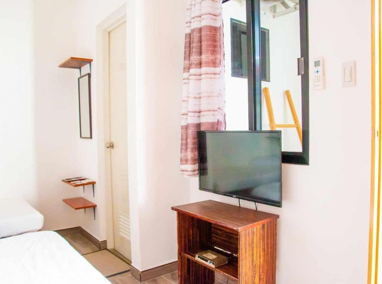 Casa Mia Inn Dauis Extérieur photo