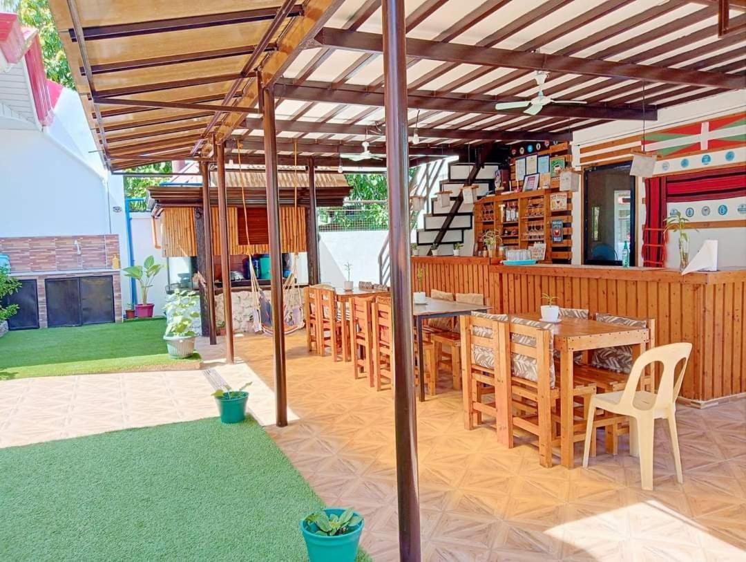 Casa Mia Inn Dauis Extérieur photo