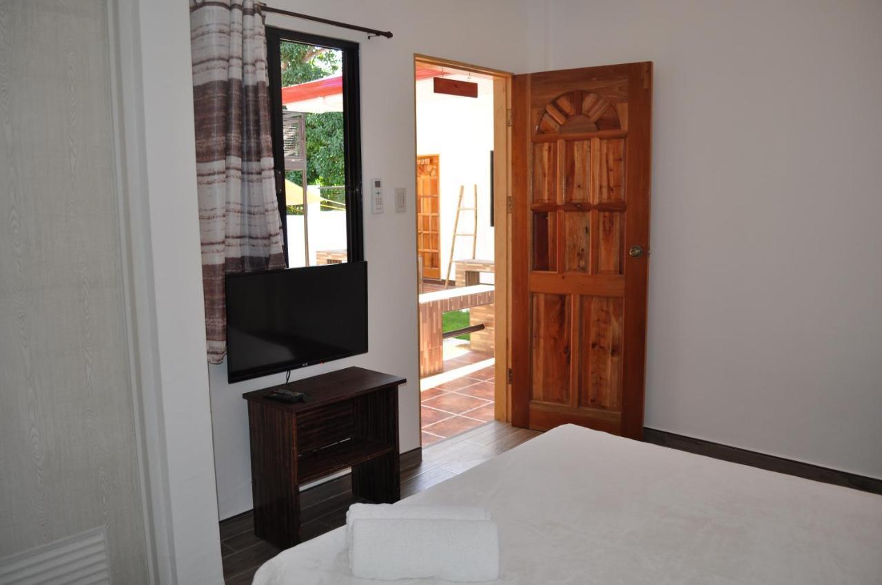 Casa Mia Inn Dauis Extérieur photo